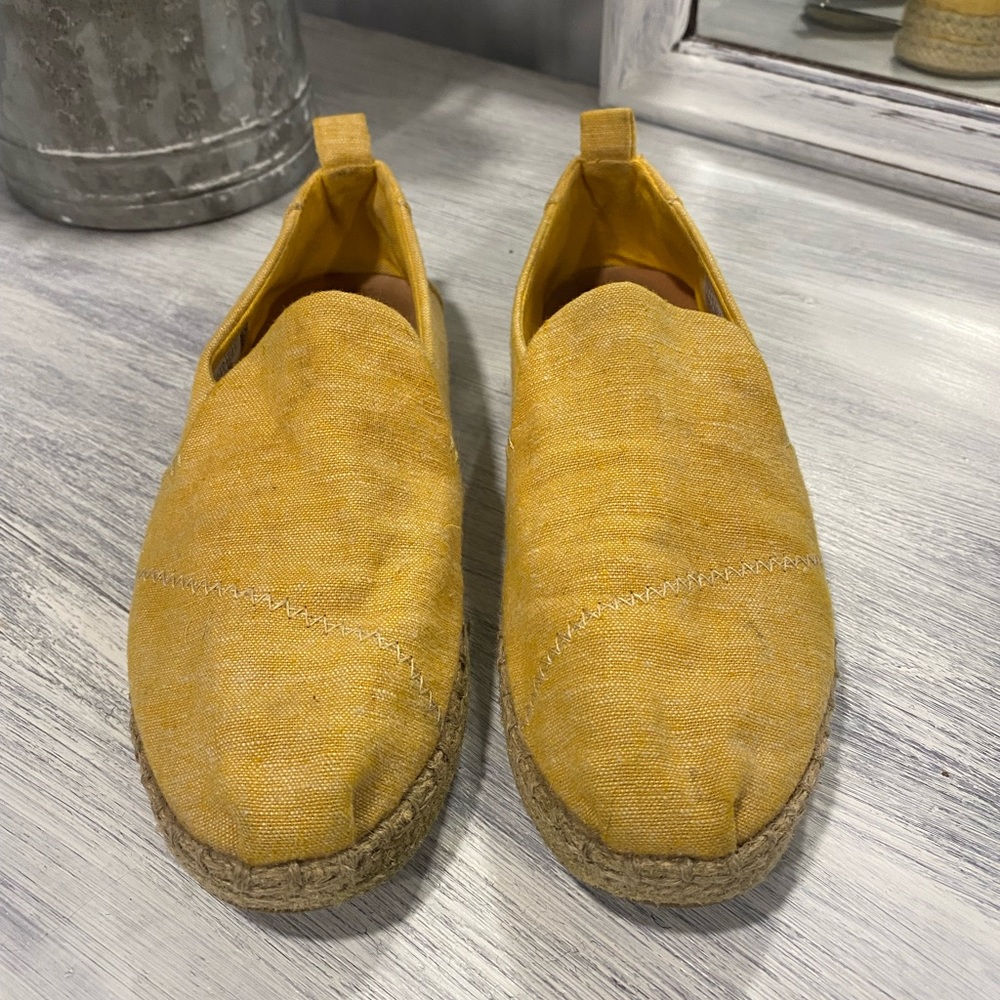 Toms Shoes Size 5 Womens Mustard Deconstructed Alpargata Rope Loafer